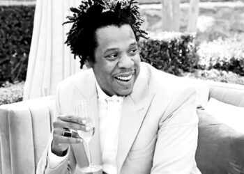 Jay-Z is now worth $2.5 billion—Warren Buffett once said ‘he’s the guy to learn from’