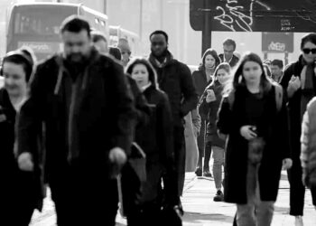 UK workers £11k worse off after years of wage stagnation