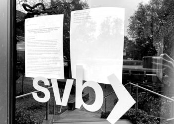 Silicon Valley Bank is the largest failure since the 2008 crisis, billions stranded