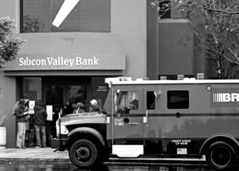 Here’s how the second-biggest bank collapse in U.S. history happened in just 48 hours