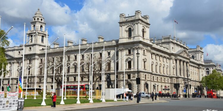 UK on track for ‘disastrous decade’ of income stagnation