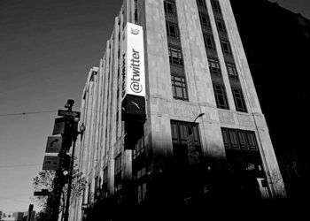 Elon Musk publicly mocks laid-off Twitter an employee with a disability. Then apologizes