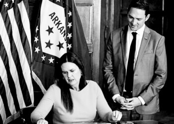 Arkansas requires parents’ OK for children on social media