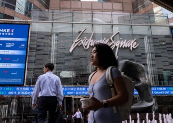 Stock market today: Asia mixed despite China growth data