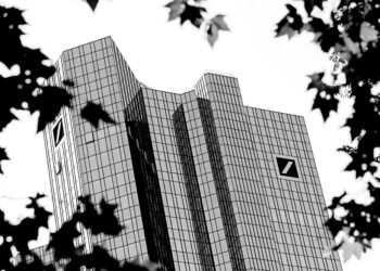 Deutsche Bank posts better-than-expected profit