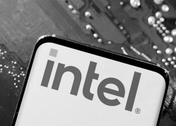 Amazon cools, Intel warms, Japan hesitates