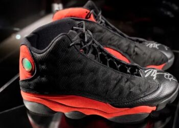 Michael Jordan sneakers, Kobe Bryant gear lead blockbuster Sotheby’s auction