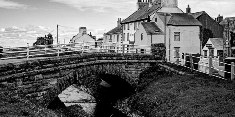 Unlimited penalties for water firms that pollute