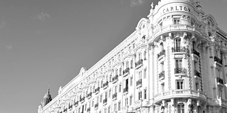 Lloyd’s wins €15m damages after diamond heist at Cannes’ Carlton hotel