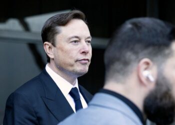 Twitter accuses Microsoft of misusing its data, foreshadowing a possible fight over AI