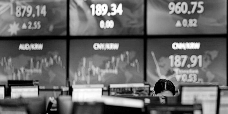 Asian shares mostly rise despite worries about US debt talks