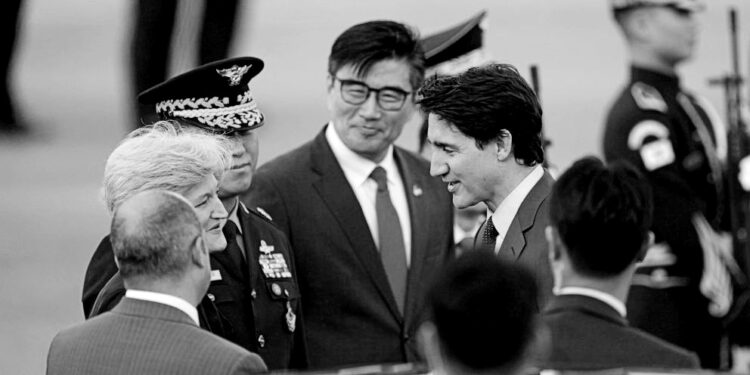 Canadian Prime Minister Trudeau arrives in South Korea to discuss trade