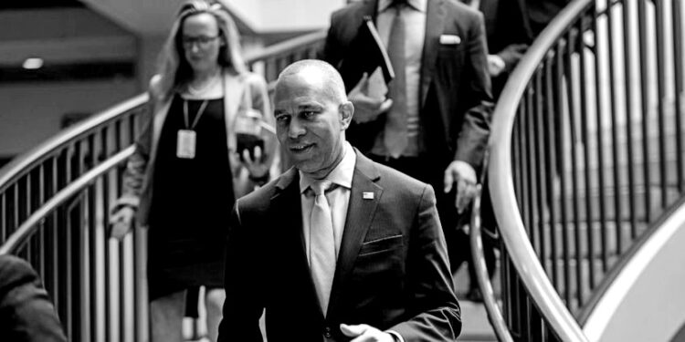 After sailing though House on bipartisan vote, Biden-McCarthy debt ceiling deal now goes to Senate