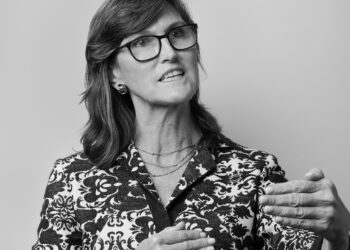 Cathie Wood’s ARK loads up crypto bags, buys $19.9M Block shares