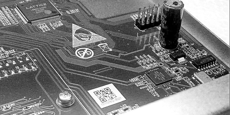 Top manager at U.S. firm privately sold high-tech in Russia