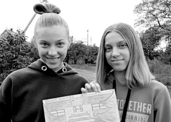 Kramatorsk pizza restaurant missile strike kills 10 including twin sisters aged 14