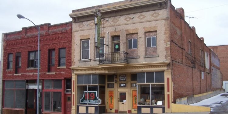 Meet the owner of the oldest continuously run family-owned Chinese restaurant in the US