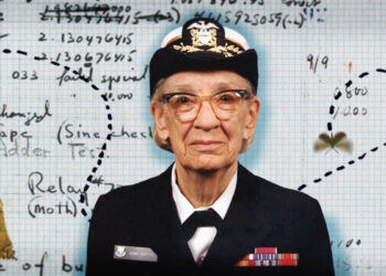 Grace Hopper: Pioneering the World of Computer Science