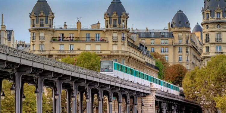 Six of the most spectacular Paris Métro stations