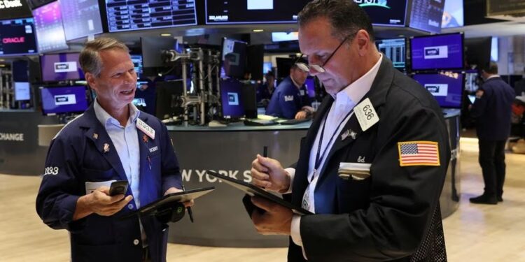 Bank results lift stocks; Dow up for seventh straight session