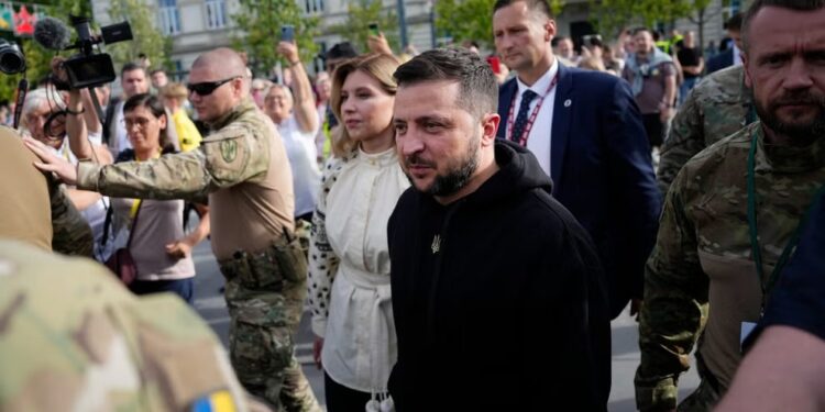 Nato refuses to offer Ukraine timeframe on joining