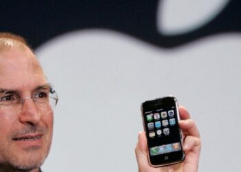 First-gen iPhone sells at auction for $190K — about 380 times its original price