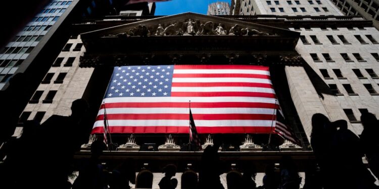 Asia shares mostly decline after Wall Street slide on bank worries