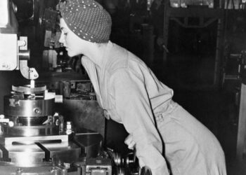 The Unsung Heroine of Rosie the Riveter: Naomi Parker