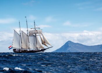 In Darwin’s footsteps: sailing ship to retrace round-the-world voyage of the Beagle