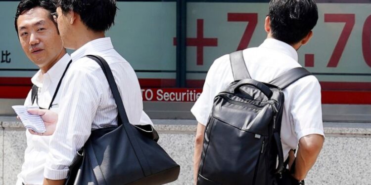 Asian shares mostly rise as attention turns to earnings, economies