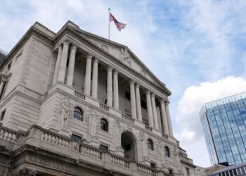 Fed fireworks set nervy stage for BoE