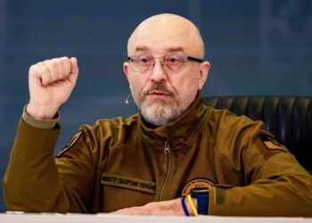 ‘Goal is destruction of Ukraine’: ex-defence minister warns west of Putin’s aim