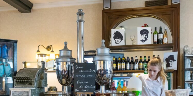 From Brief Encounter to Trainspotting: readers’ favourite station bars, restaurants and cafes