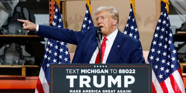 Trump ist nicht da und doch mittendrin