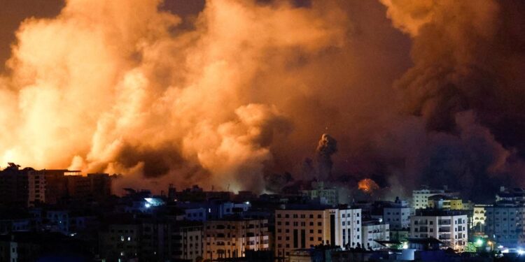 Hamas threatens to kill captives if Israel strikes civilians