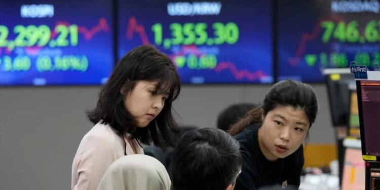 Asian shares mixed after S&P 500 slips ahead of Fed interest rate decision