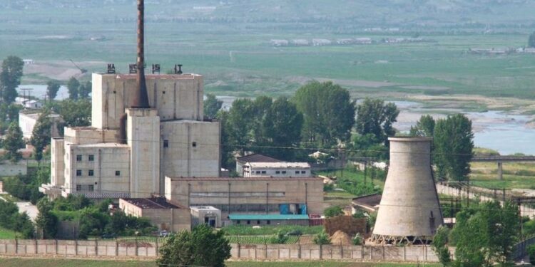 North Korea halts nuclear reactor, likely to extract bomb fuel