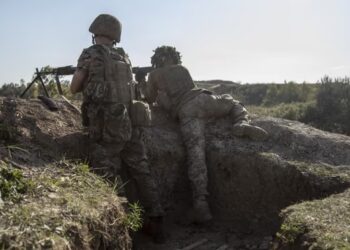 British troops could deploy to Ukraine for first time to train soldiers, says Grant Shapps