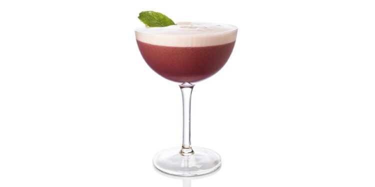 Cocktail of the week: Balans’ bourbon bramble clover club