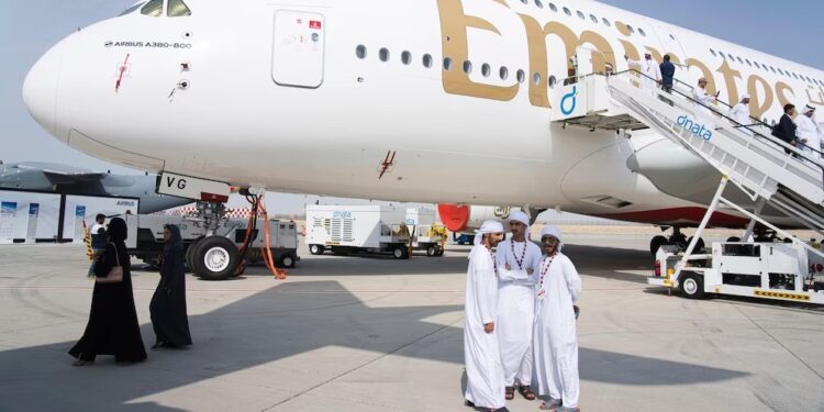 Langstreckenfluggesellschaft Emirates bestellt nach Triebwerksstreit 15 Airbus A350