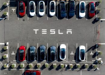 Tesla droht in Schweden Streiks, sofern es keinen Tarifvertrag unterzeichnet