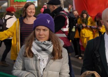 Greta Thunberg joins hundreds marching in England to protest airport’s expansion for private planes