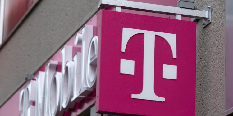 NOT REAL NEWS: A look at what didn’t happen this week