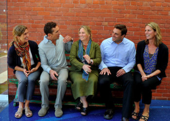 Disney grandchildren back CEO Iger and board, slam activist investors