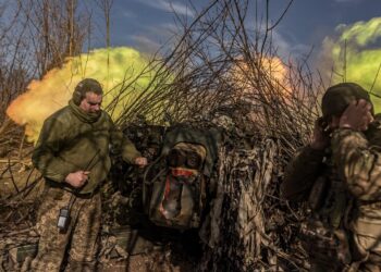 Ukraine war briefing: another Russian warship sunk in Black Sea, says Ukrainian intelligence