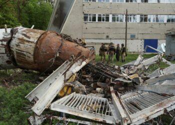 Rishi Sunak promises UK’s largest-ever military support package for Ukraine