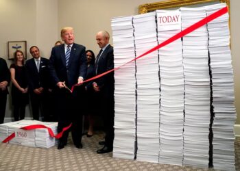 If Trump wins, he plans to free Wall Street from ‘burdensome regulations’