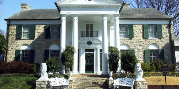 Tennessee attorney general looking into an attempt to sell Graceland in a foreclosure auction