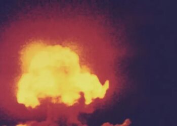 First atomic bomb exploded near Alamogordo, New Mexico