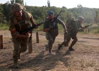 Ukraine war briefing: Russian oil depot burns after drone strike